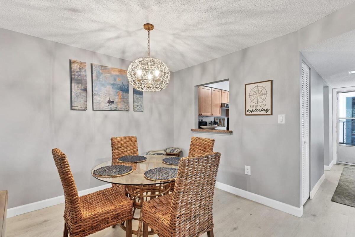 2 Bed 2 Bath Centrally Located On Siesta Key Βίλα Σεϊρασότα Εξωτερικό φωτογραφία